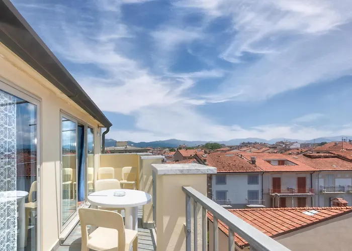 Hotel Villa Benvenuti Viareggio